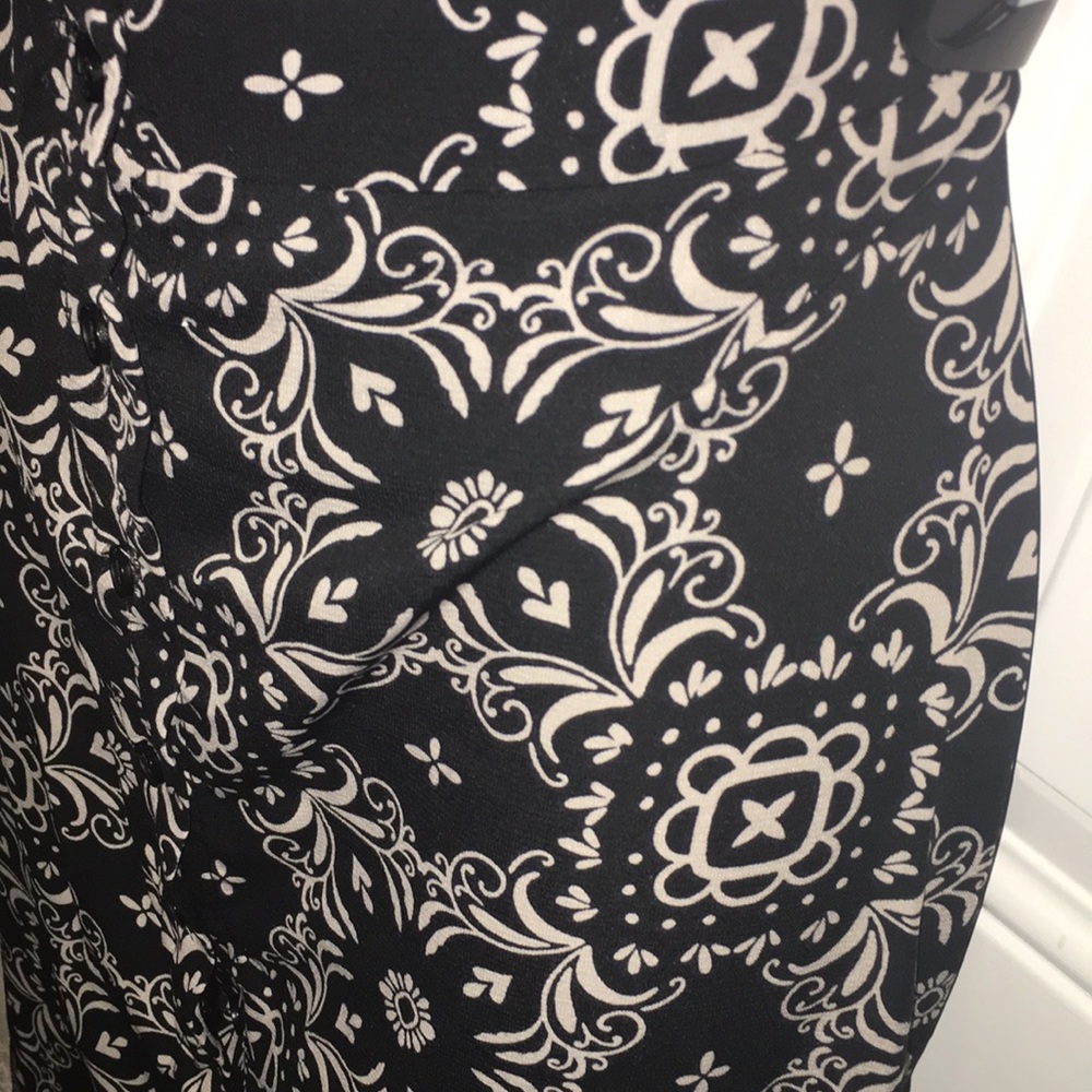 Patterned skirt - Picture 2 of 2